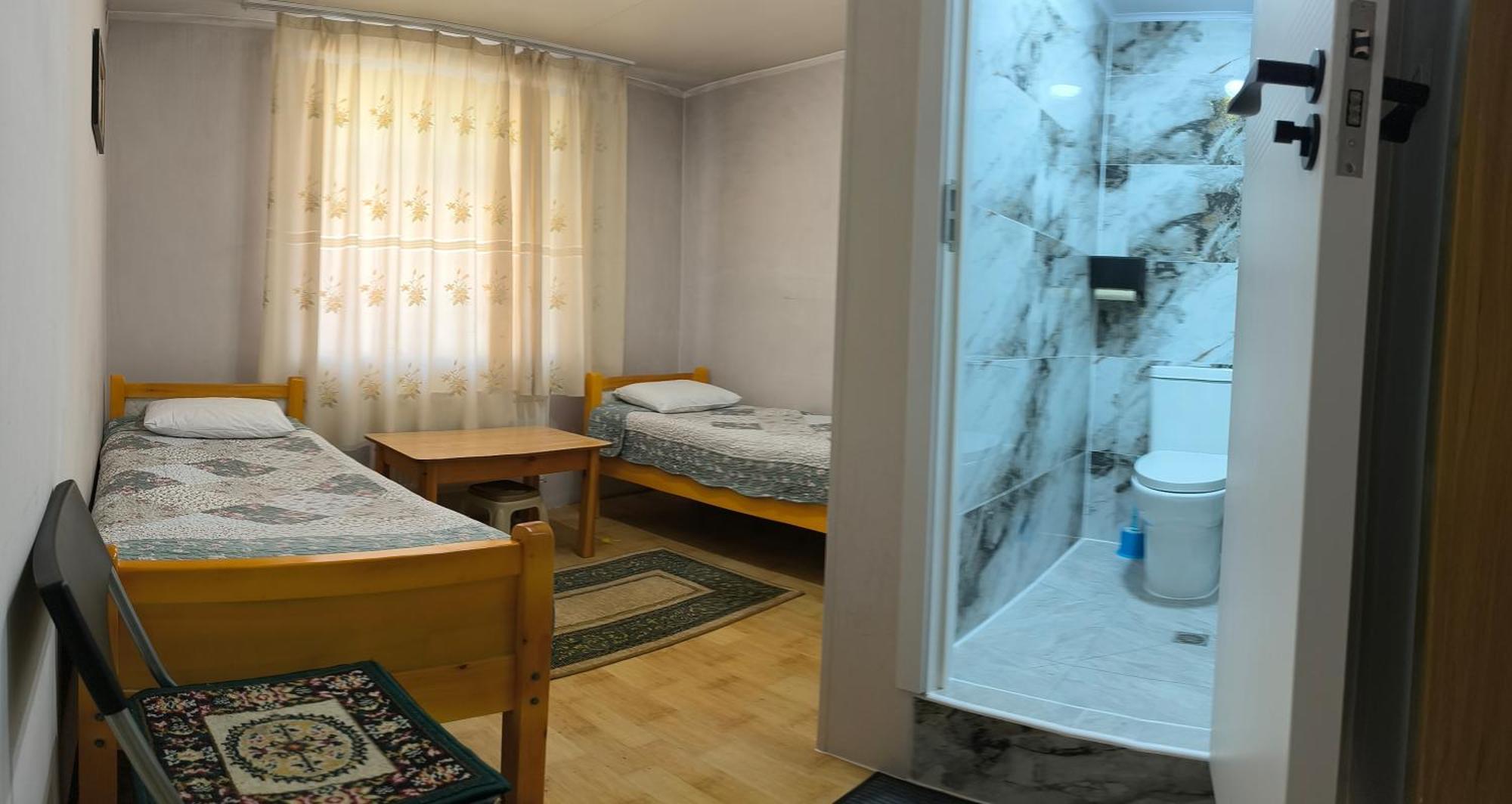 Town Yard Hostel أولان باتور المظهر الخارجي الصورة
