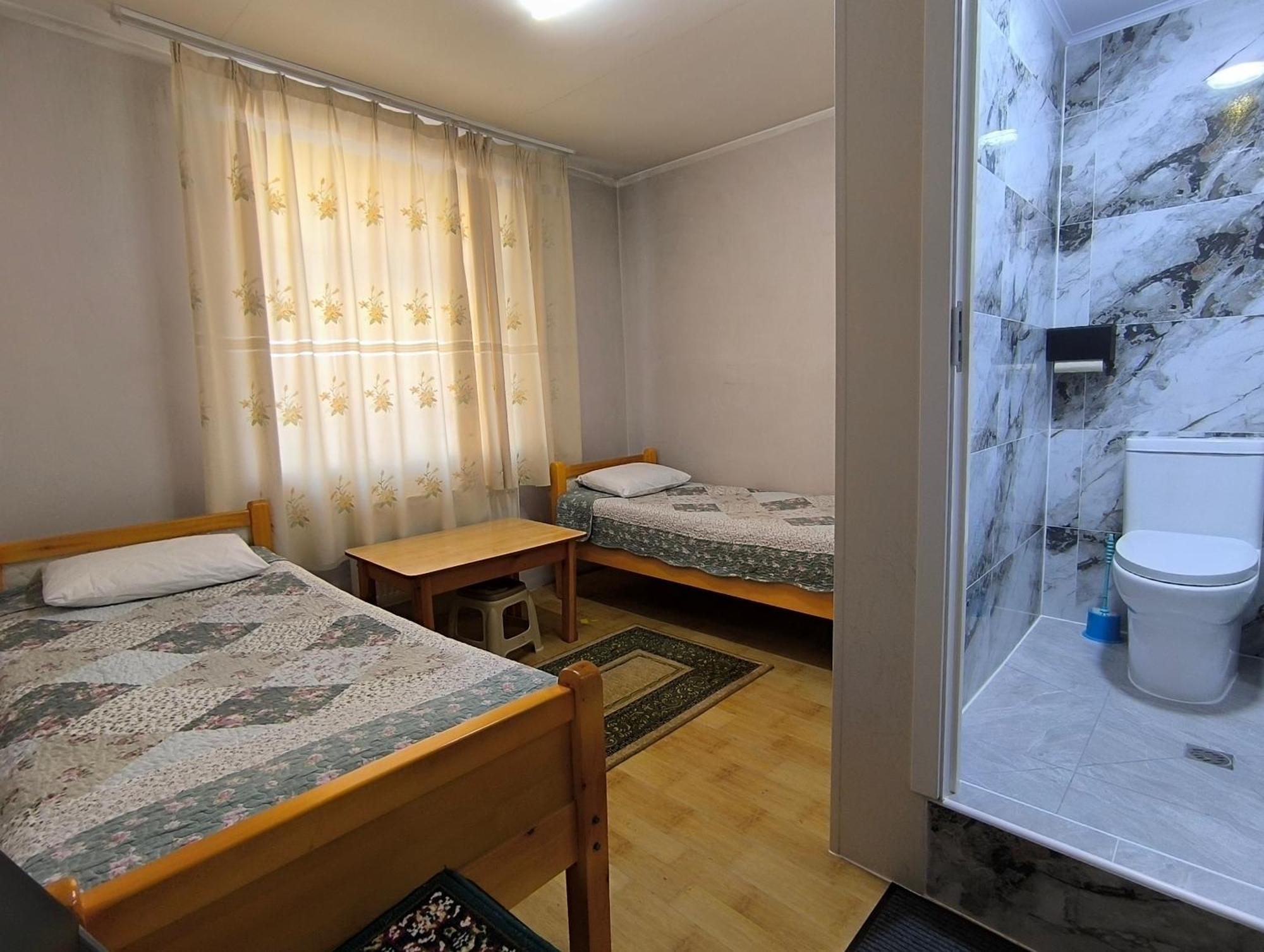 Town Yard Hostel أولان باتور المظهر الخارجي الصورة