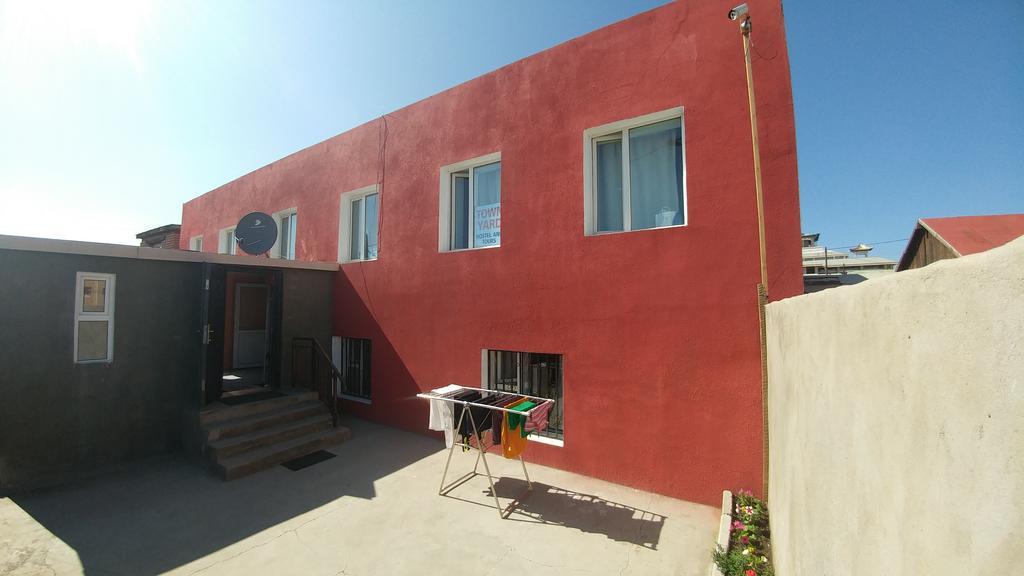 Town Yard Hostel أولان باتور المظهر الخارجي الصورة